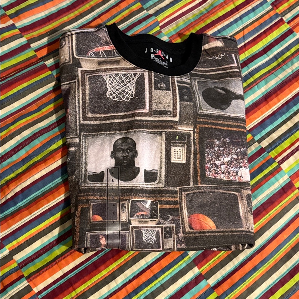 Jordan Graphic Kids T-Shirt size large 12–13 years old new with tags - Picture 11 of 11